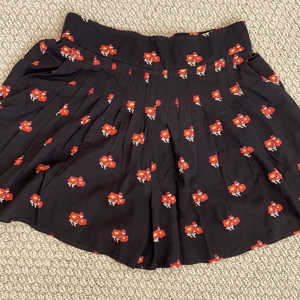Mauve by Anthropologie Flower Shorts in XS